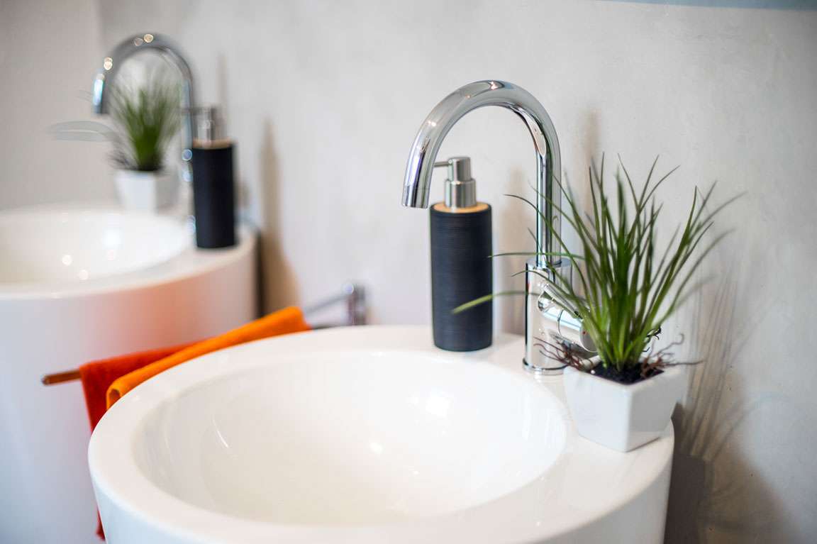 Gäste-WC (Beispiel) Gäste-WC (Beispiel)